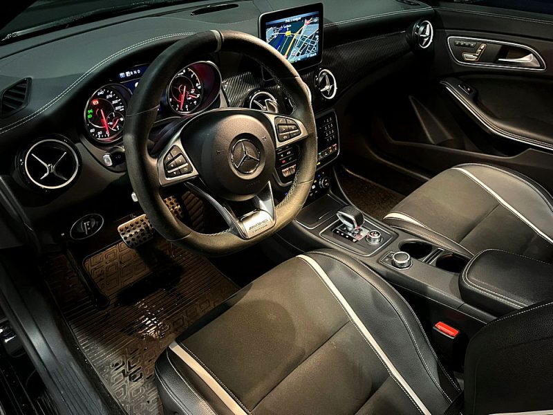 MERCEDES CLA AMG CLA 45 4-matic 420 CV WHITE ART EDITION PACK CARBON / PACK AERO / APPLE CARPLAY