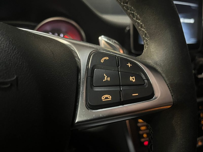 MERCEDES CLA AMG CLA 45 4-matic 420 CV WHITE ART EDITION PACK CARBON / PACK AERO / APPLE CARPLAY