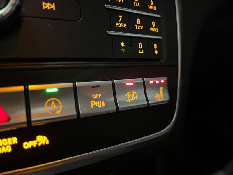 MERCEDES CLA AMG CLA 45 4-matic 420 CV WHITE ART EDITION PACK CARBON / PACK AERO / APPLE CARPLAY