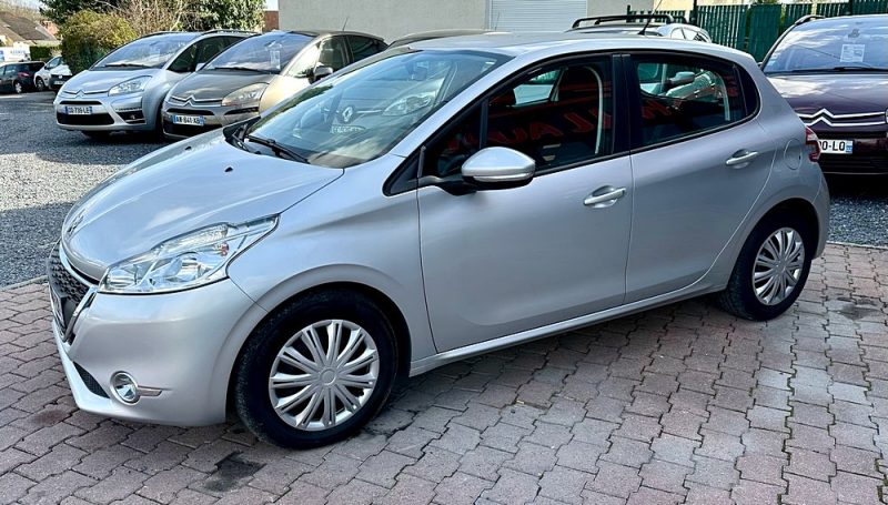 PEUGEOT 208 I 2014