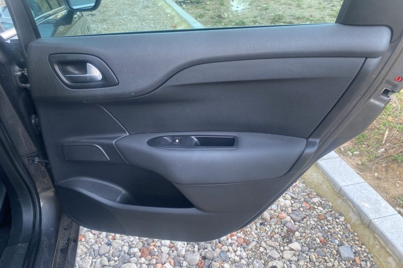 CITROEN C4 II Millenium Business BlueHDI  120ch 