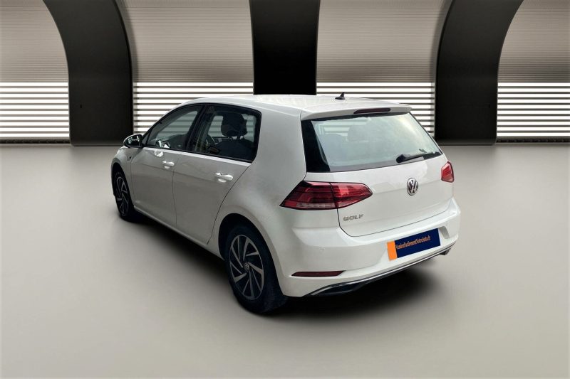 VOLKSWAGEN GOLF VII 1.0 TSI 110ch Sound + 4 pneus été