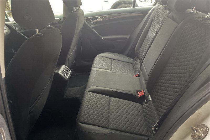 VOLKSWAGEN GOLF VII 1.0 TSI 110ch Sound + 4 pneus été