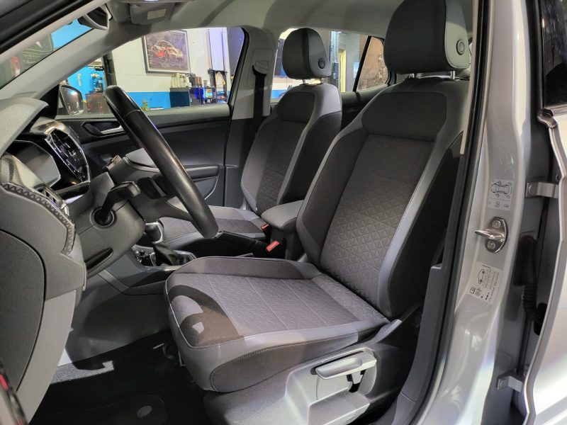 VOLKSWAGEN T-CROSS 1.0 TSI 116cv R-Line DSG7 / APPLE CARPLAY/DETECTION ANGLES MORTS/RADAR-AV-AR