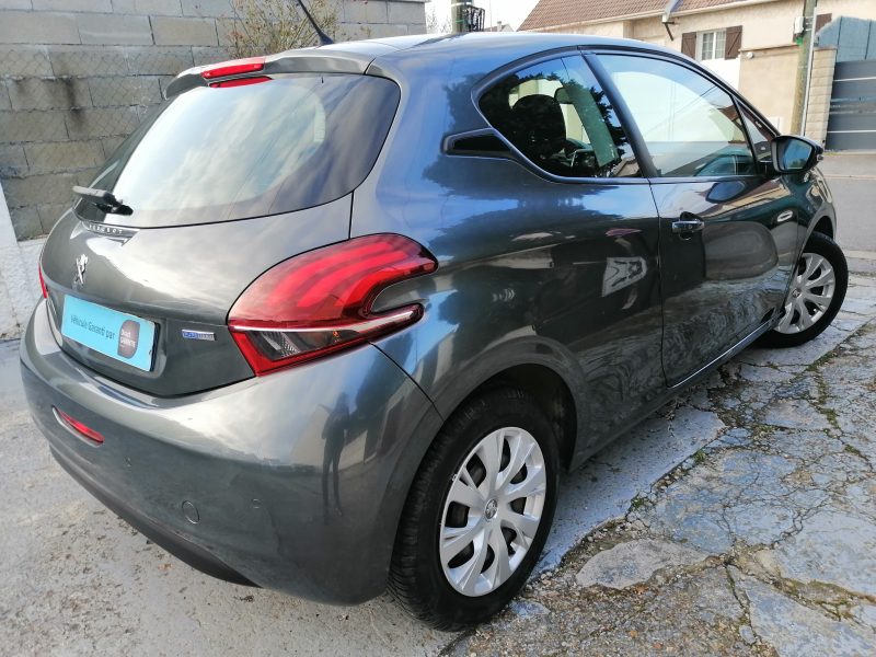PEUGEOT 208 I 2016