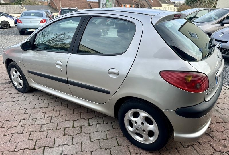 PEUGEOT 206 3/5 portes 2004