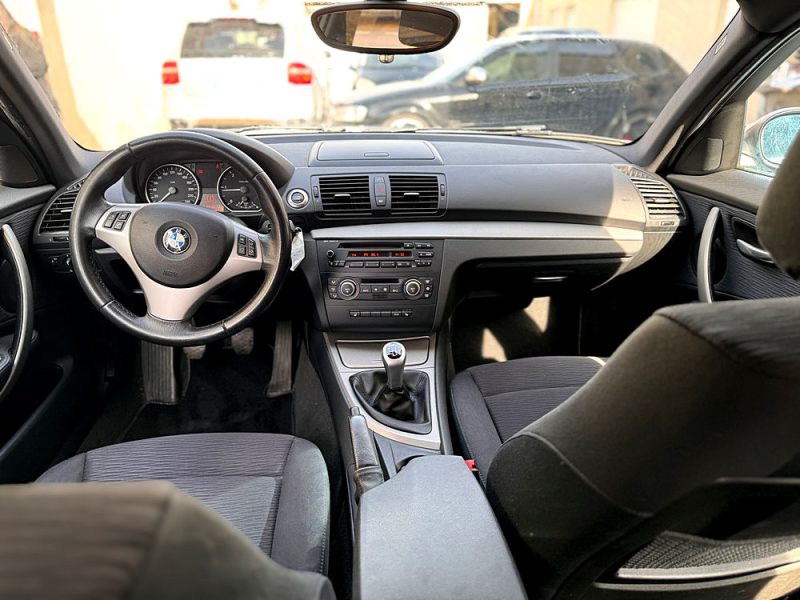 BMW  SERIE 1 118D PACK M PAYEZ EN 4X !