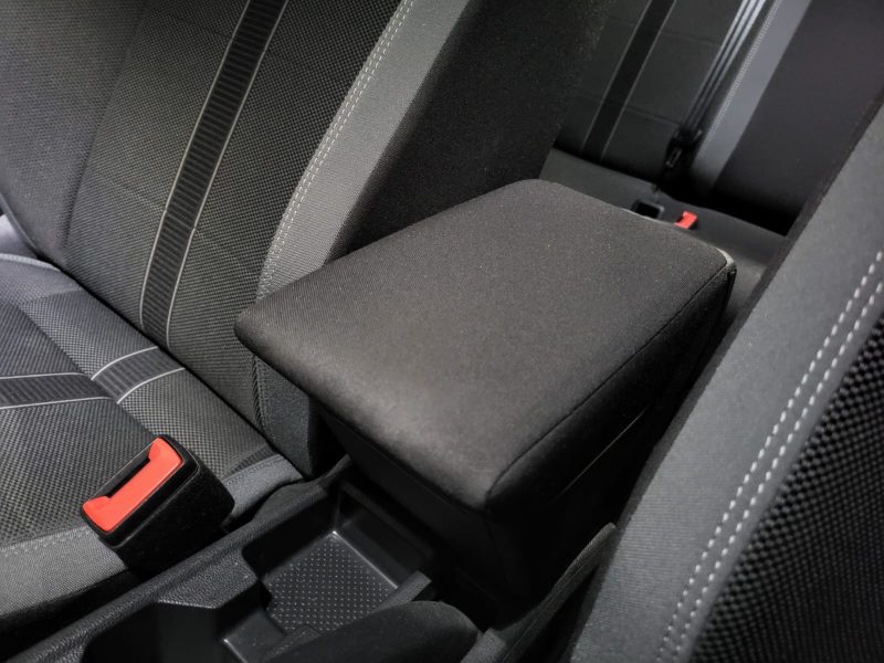 1.0 TSI 110 cv R-LINE / CARPLAY / CAMERA / REGULATEUR 