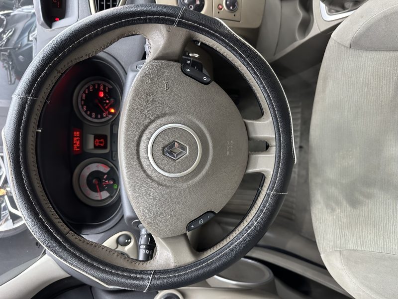 RENAULT CLIO III 2005