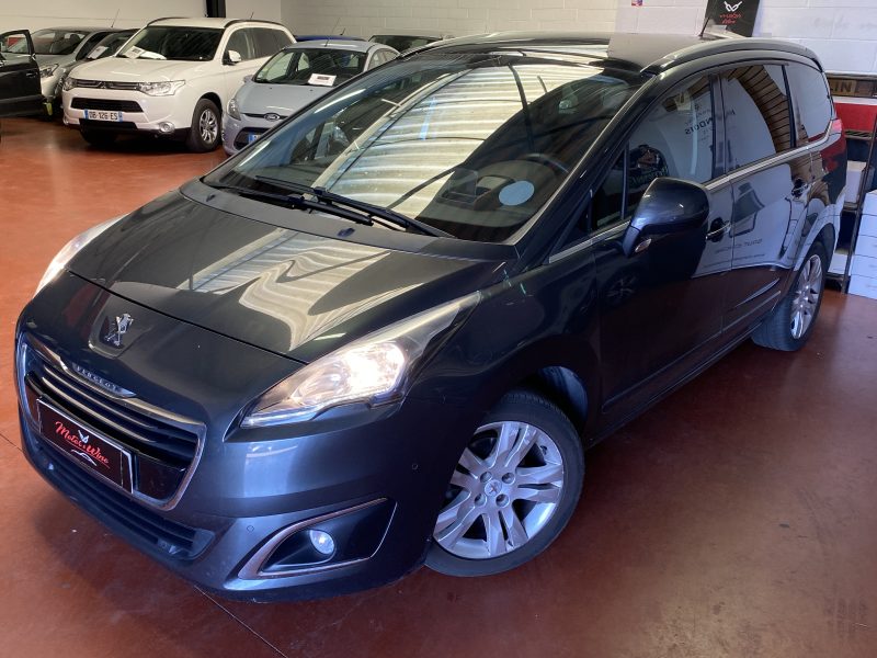 PEUGEOT 5008 2014