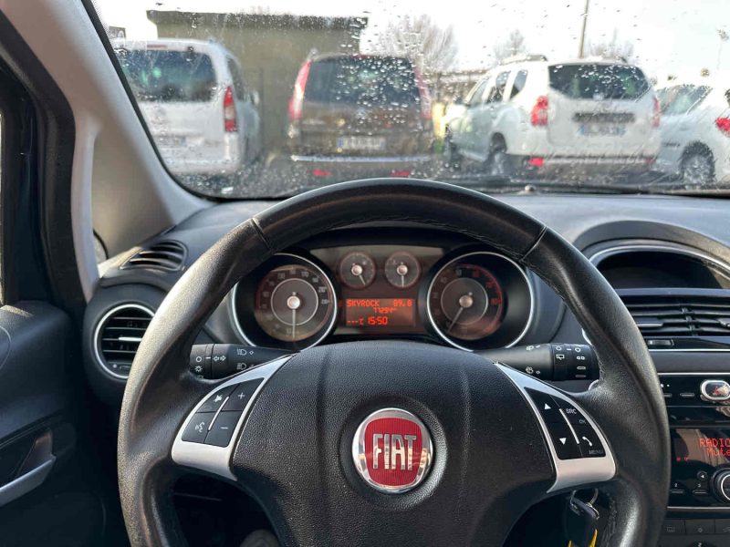 FIAT PUNTO 2016