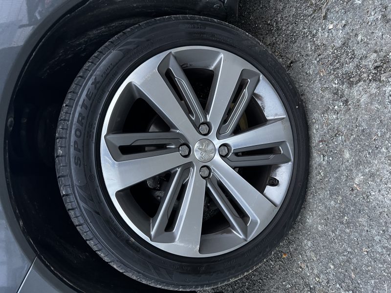 PEUGEOT 3008 Monospace 2016