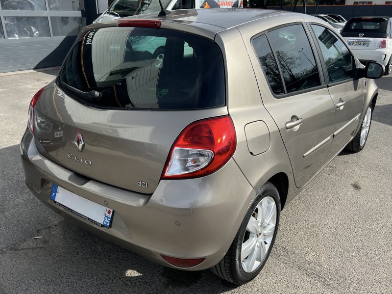 RENAULT CLIO 3 III PHASE 2 XV DE FRANCE 1.5 DCI 90 Cv PREMIERE MAIN GPS BLUETOOTH - GARANTIE 1 AN