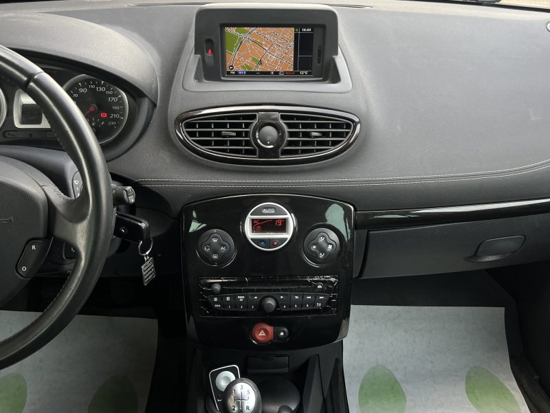 RENAULT CLIO 3 III PHASE 2 XV DE FRANCE 1.5 DCI 90 Cv PREMIERE MAIN GPS BLUETOOTH - GARANTIE 1 AN