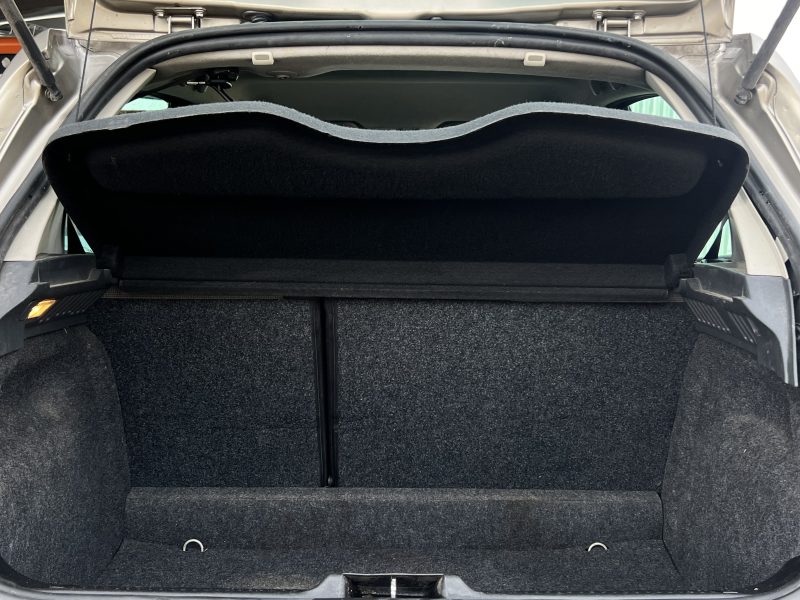 RENAULT CLIO 3 III PHASE 2 XV DE FRANCE 1.5 DCI 90 Cv PREMIERE MAIN GPS BLUETOOTH - GARANTIE 1 AN