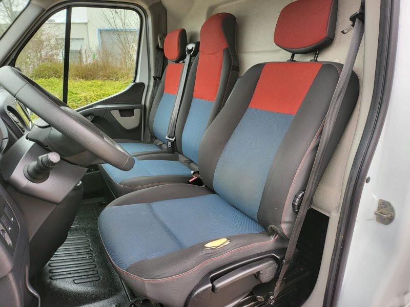 RENAULT MASTER III L2H2 2.3 dCi 130cv Grand Confort BVM6 / GALERIE/RADAR-AR/GPS/BLUETOOTH