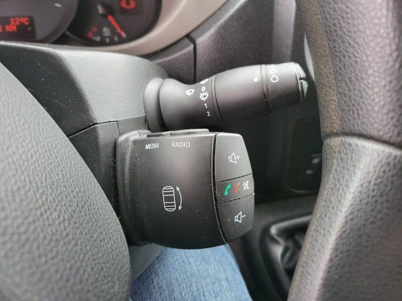 RENAULT MASTER III L2H2 2.3 dCi 130cv Grand Confort BVM6 / GALERIE/RADAR-AR/GPS/BLUETOOTH