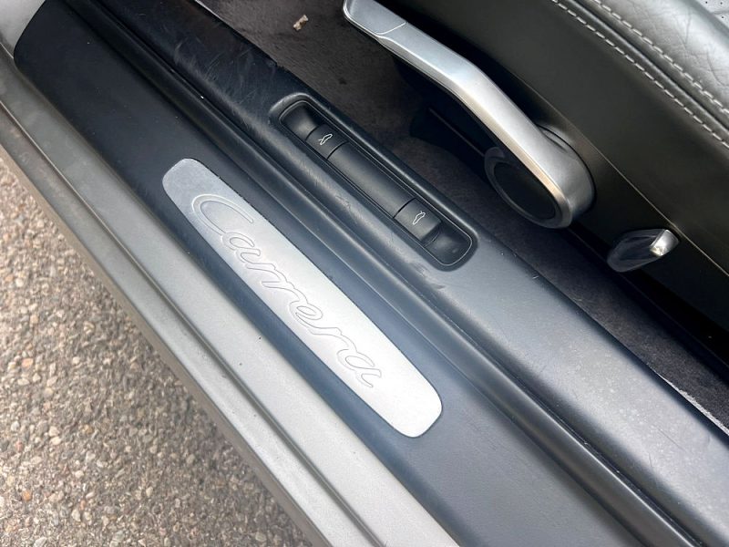 PORSCHE 911 Type 997 Carrera Cabriolet - 2006