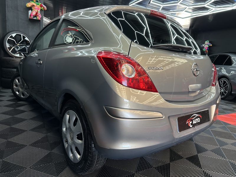 OPEL CORSA D 2011