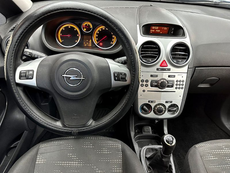 OPEL CORSA D 2011