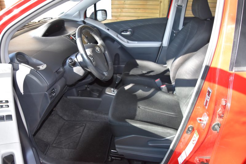 Toyota Yaris 1.3 VVT-i Team 87 ch BVA