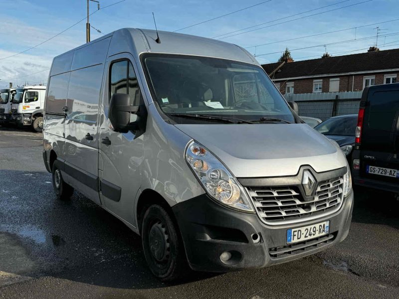RENAULT MASTER III Fourgon 2018
