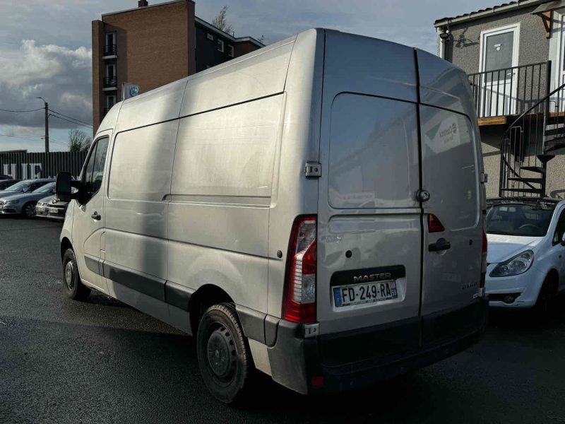 RENAULT MASTER III Fourgon 2018