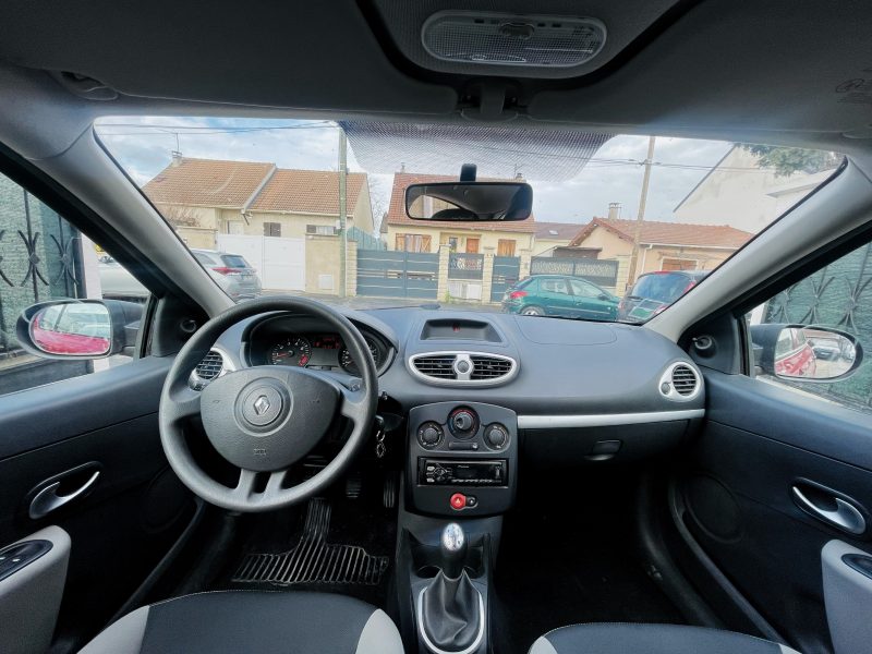 RENAULT CLIO III 2011