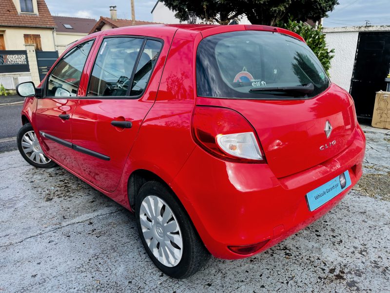 RENAULT CLIO III 2011