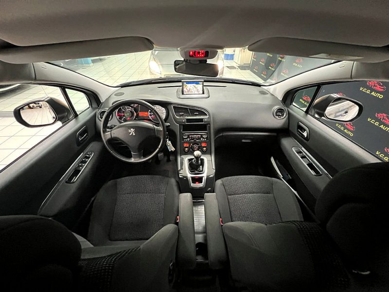 PEUGEOT 5008 1.2 Puretech 130