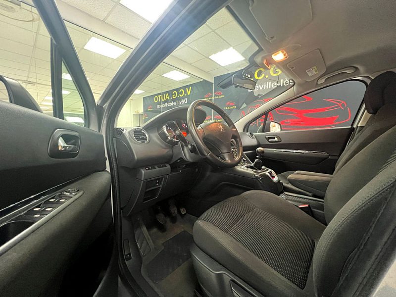 PEUGEOT 5008 1.2 Puretech 130