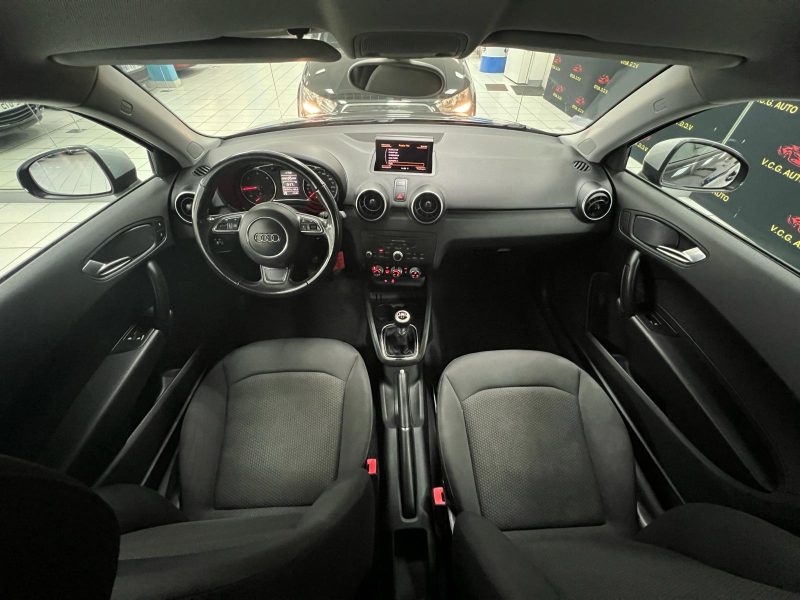 AUDI A1 1.6 TDI 90 Attraction
