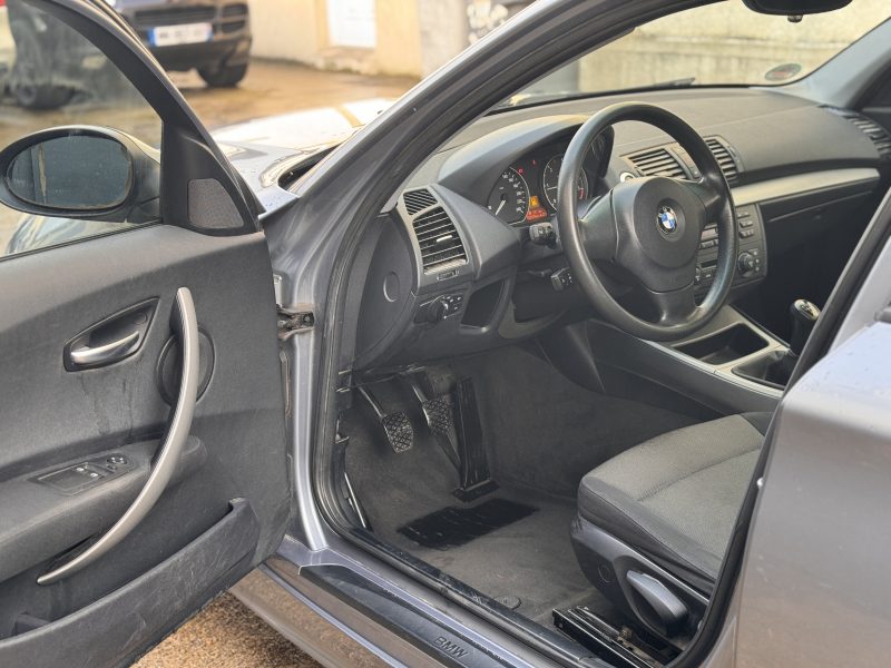 BMW SERIE 1  118 D PAYEZ EN 4X !