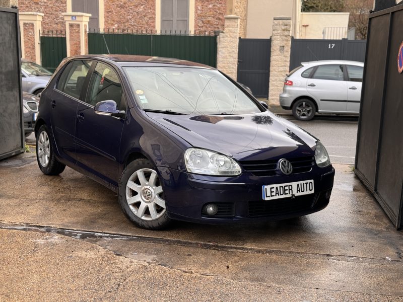VOLKSWAGEN GOLF V  1.9 TDI Trendline PAYEZ EN 4X !
