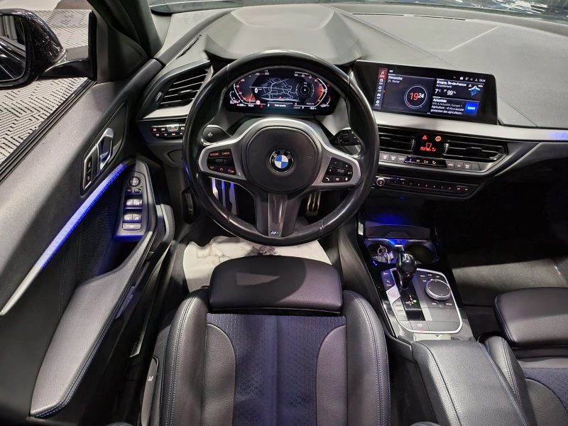 BMW SERIE 1 116D M SPORT DKG ENTRETIEN BMW / APPLE CARPLAY / ECLAIRAGE D'AMBIANCE