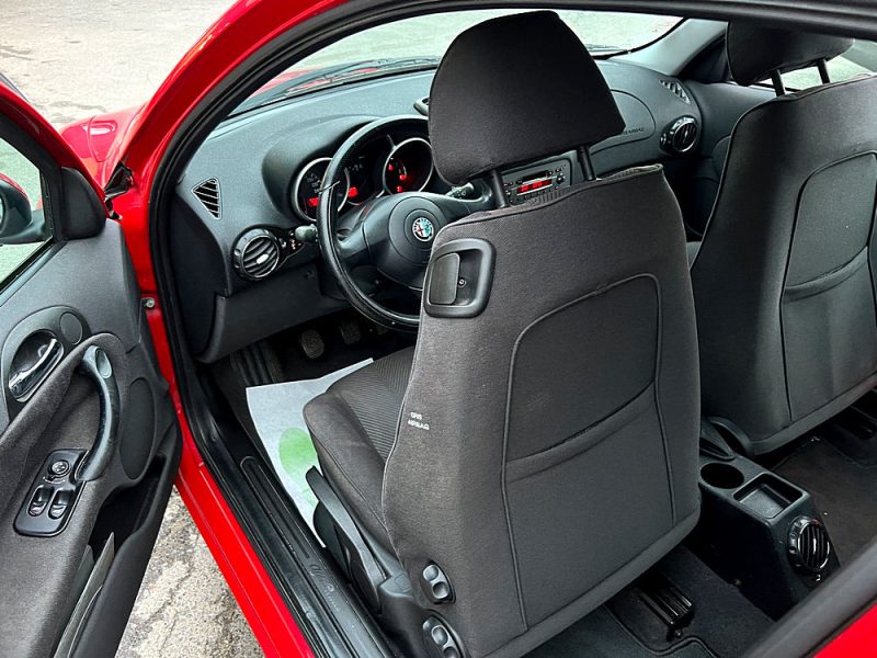 ALFA ROMEO 147 147 1.6 TS TWIN SPARK 105 Cv 79 200 Kms / ORIGINE FRANCE - GARANTIE 1 AN