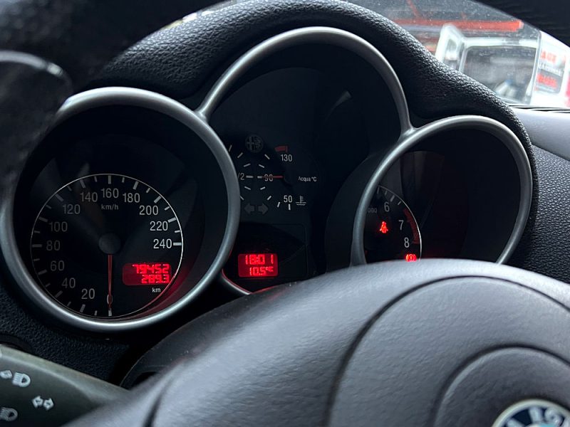 ALFA ROMEO 147 147 1.6 TS TWIN SPARK 105 Cv 79 200 Kms / ORIGINE FRANCE - GARANTIE 1 AN