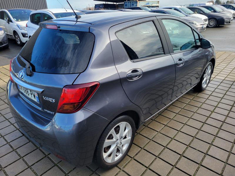 TOYOTA YARIS 1.5L Hybrid Pro 100CH DYNAMIC