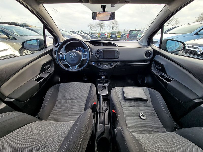 TOYOTA YARIS 1.5L Hybrid Pro 100CH DYNAMIC