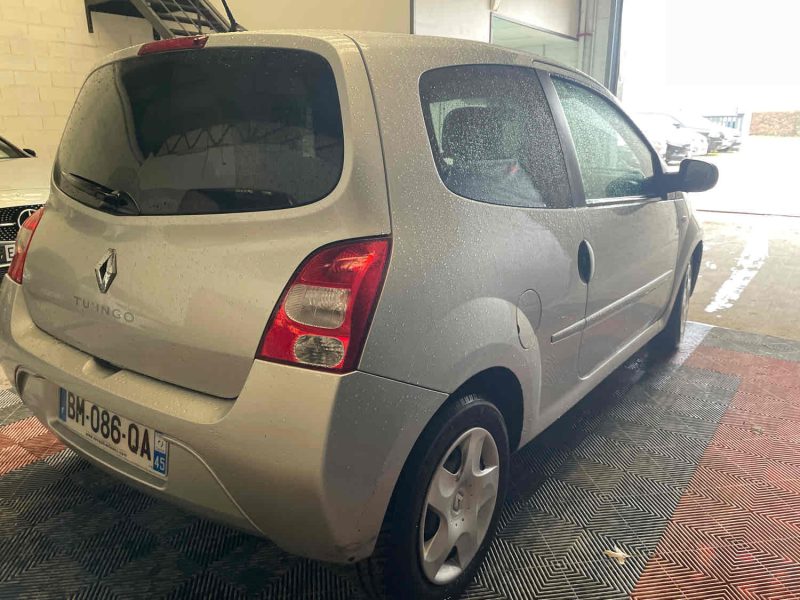RENAULT TWINGO II 1.2 16V 1149cm3 75cv
