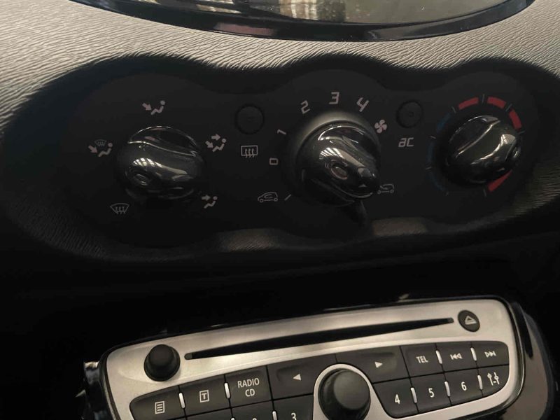 RENAULT TWINGO II 1.2 16V 1149cm3 75cv