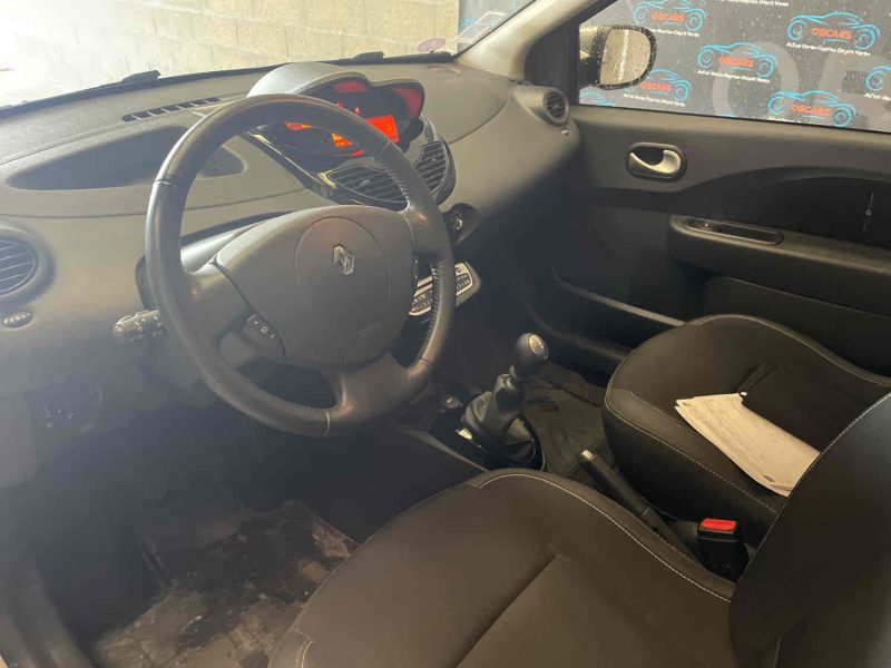 RENAULT TWINGO II 1.2 16V 1149cm3 75cv