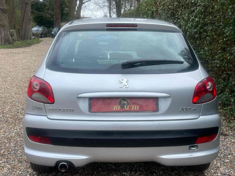 PEUGEOT 206+ 2011 1.4 i (73Ch)