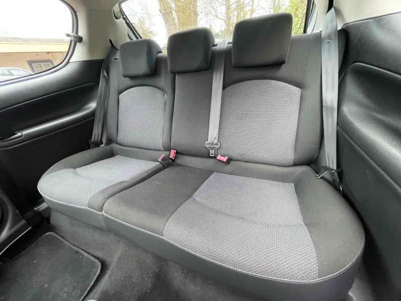 PEUGEOT 206+ 2011 1.4 i (73Ch)