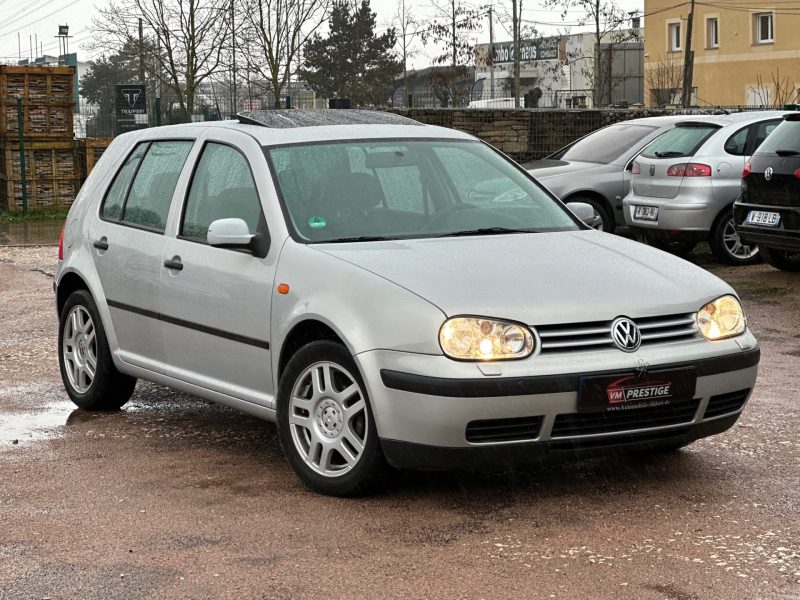 VOLKSWAGEN GOLF 1998
