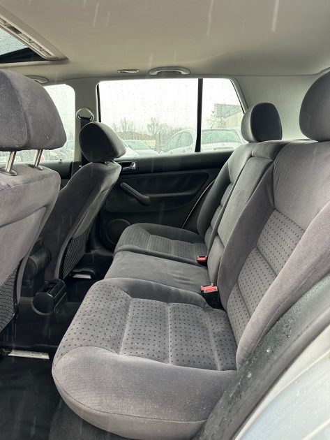 VOLKSWAGEN GOLF 1998