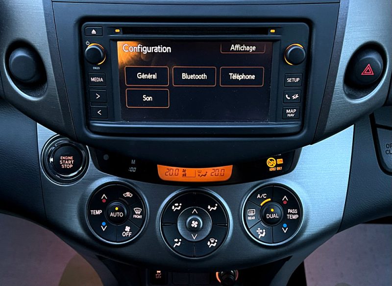 TOYOTA RAV4 III PHASE 2 2.2 D-4D 150 Cv 2WD PREMIERE MAIN ECRAN / CAMERA RECUL - GARANTIE 1 AN