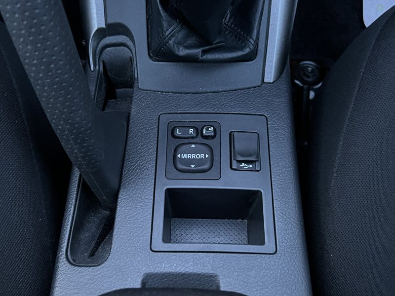 TOYOTA RAV4 III PHASE 2 2.2 D-4D 150 Cv 2WD PREMIERE MAIN ECRAN / CAMERA RECUL - GARANTIE 1 AN