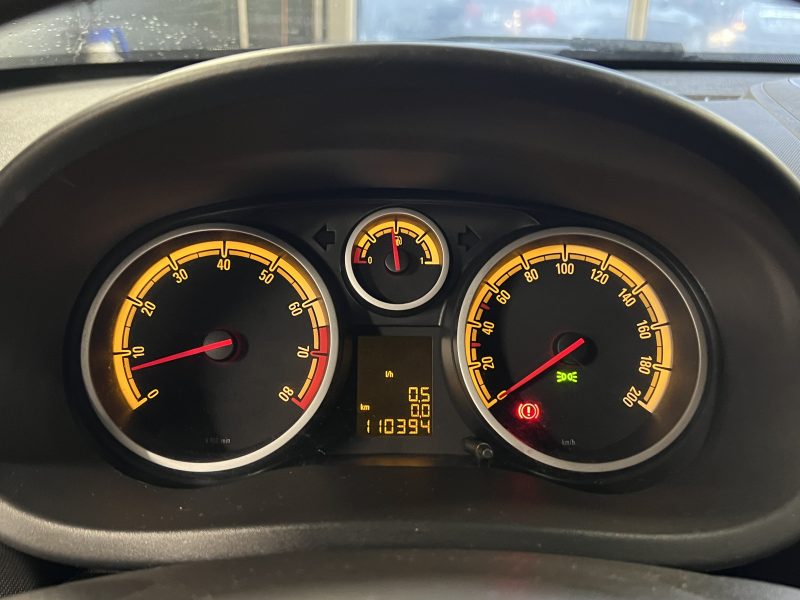 OPEL CORSA D IV PHASE 2 1.2 85 Cv 5 PLACES / CLIMATISATION BLUETOOTH CRIT AIR 1 - GARANTIE 1 AN