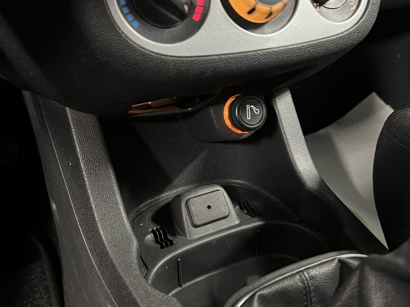 OPEL CORSA D IV PHASE 2 1.2 85 Cv 5 PLACES / CLIMATISATION BLUETOOTH CRIT AIR 1 - GARANTIE 1 AN